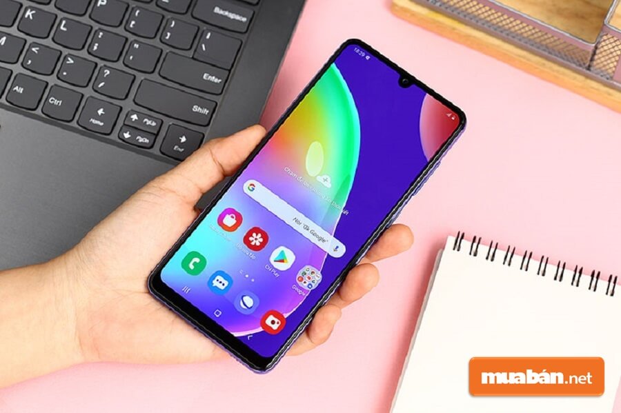 Điện Thoại 2 Sim Pin Trâu Nào Đáng Mua Nhất? 5 Thêm Một Chiến Binh Nhà Sam Nằm Trong Top Điện Thoại 2 Sim Pin Trâu Nữa Đó Chính Là Samsung Galaxy A31.