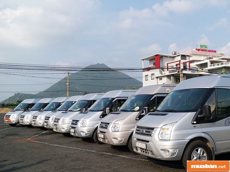 Lựa chọn xe 16 chỗ để thuê đòi hỏi bạn phải cân nhắc nhiều yếu tố liên quan