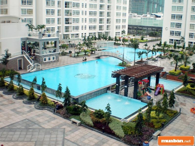 Hồ bơi cực rộng lên đến 2000m2 là điểm nhấn nổi bật tại Chung cư Hoàng Anh Gia Lai 3