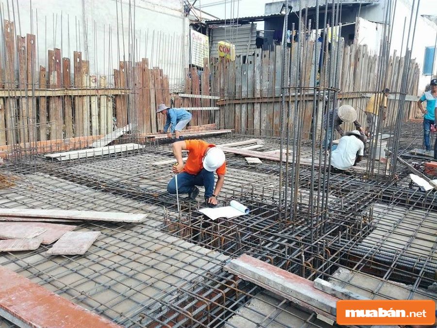 Bạn nên tìm hiểu, kiểm tra nguyên vật liệu và giám sát kỹ công trình.