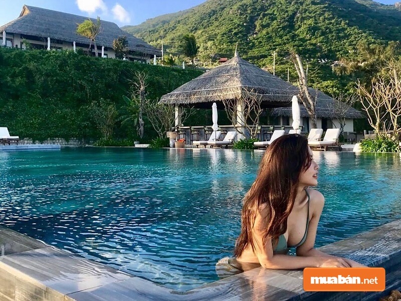 Bungalow Là Gì? Các Loại Hình Bungalow Phổ Biến 5 Bên Trong Các Deluxe Bungalow Của Các Khu Nghỉ Dưỡng Cao Cấp 4, 5 Sao Thường Có Rất Nhiều Tiện Ích.