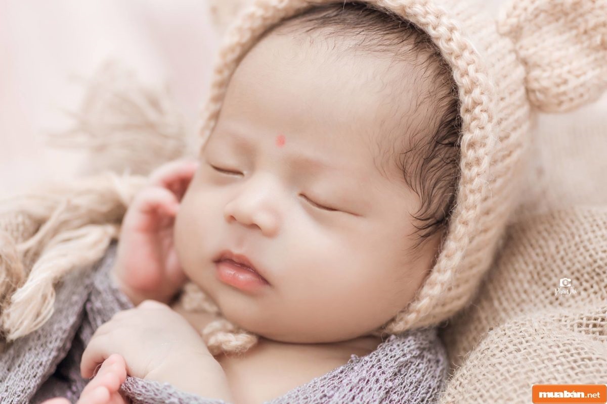 Xuất hiện từ rất lâu đời, bài cúng đầy tháng là một nghi lễ quan trọng trong năm tuổi đầu tiên của đứa trẻ