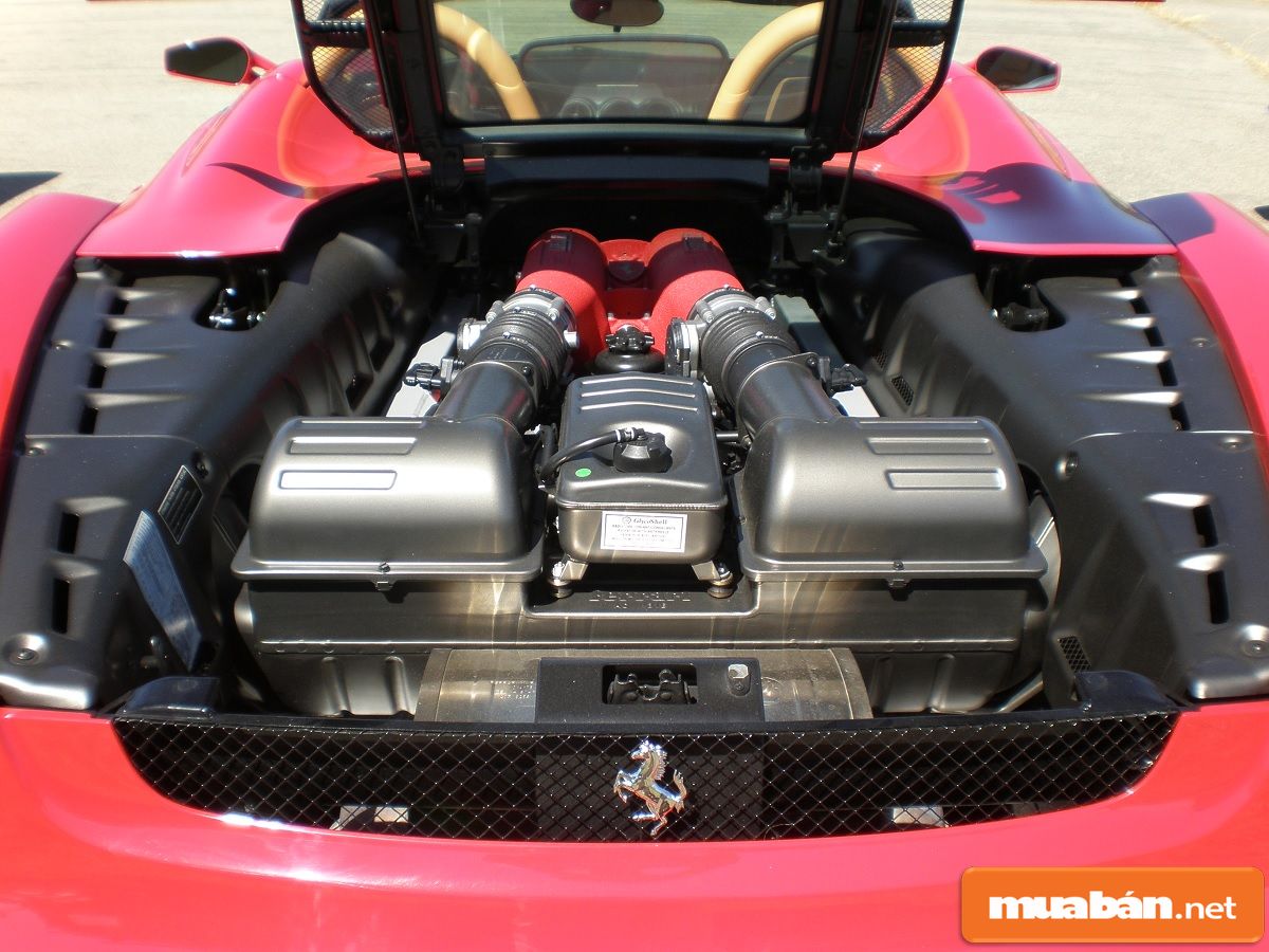 Bán Ferrari cũ