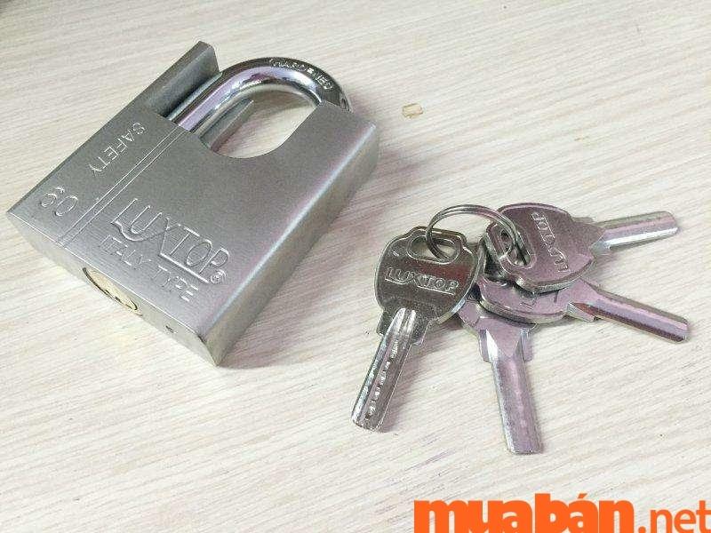 ổ khóa thông thường nhiều nhược điểm hơn so với khóa cửa vân tay