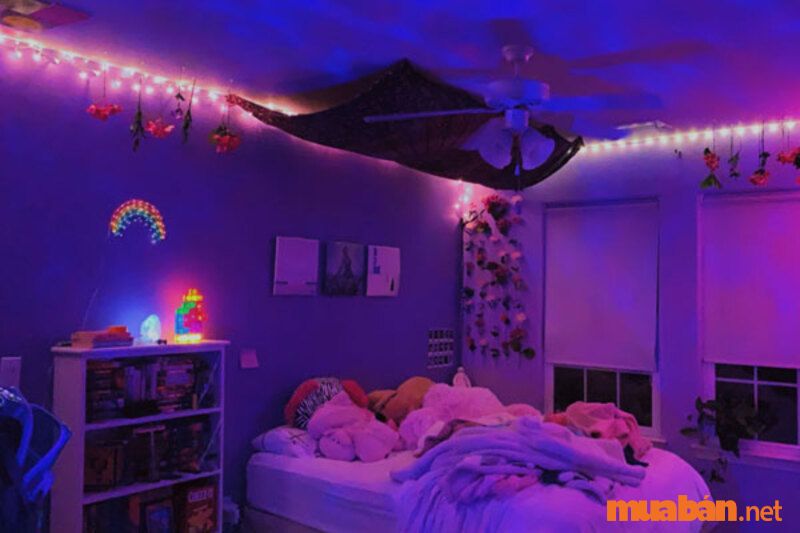 Decor phòng ngủ chill cho nữ với dải đèn led 