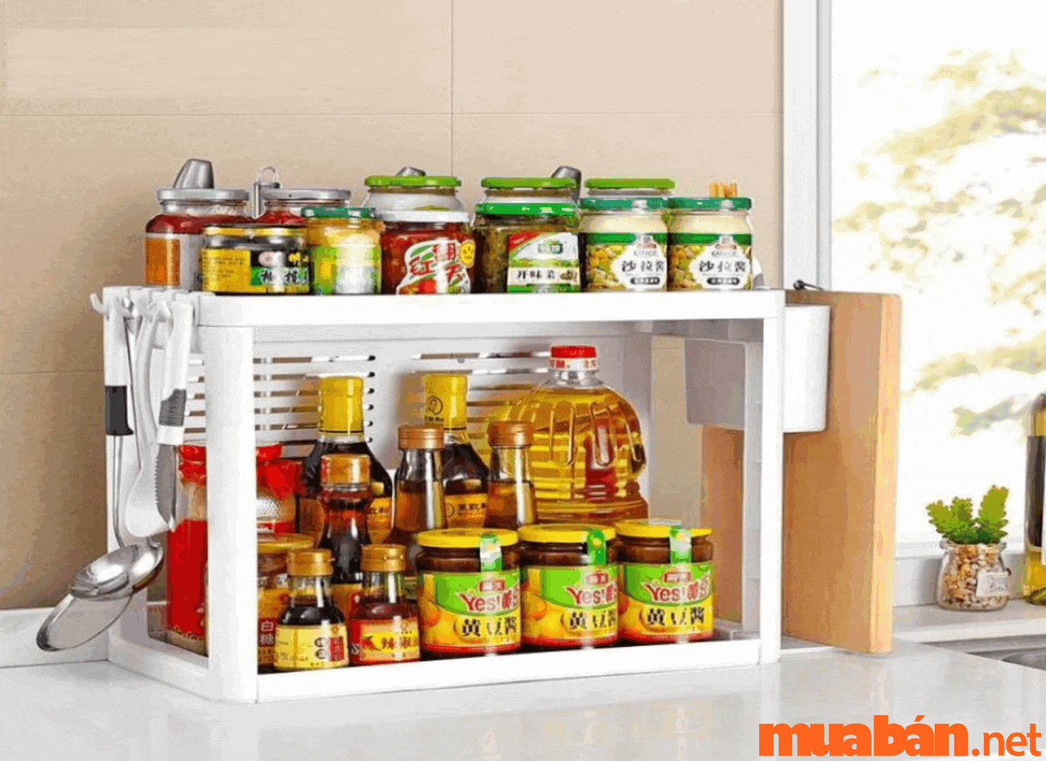 Kệ để đồ nhà bếp đa năng - Xu hướng nội thất 2022 Kệ để đồ nhà bếp 2 tầng thường được sử dụng để gia vị, dao kéo