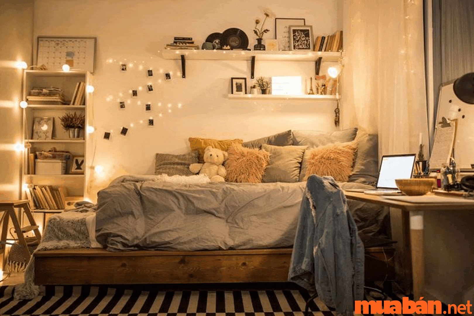 Việc sử dụng đèn led để trang trí phòng ngủ được các bạn trẻ rất ưu thích