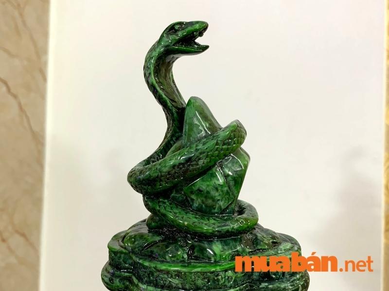 tượng rắn phong thủy