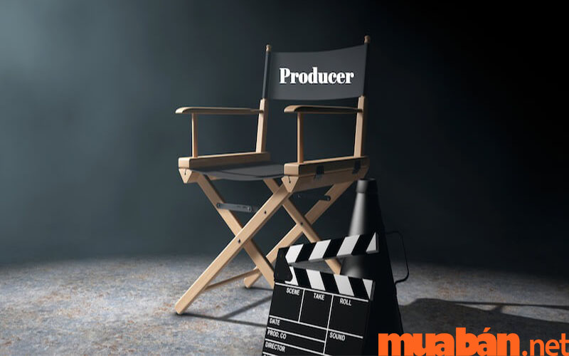 Producer phim là nhà sản xuất, điều phối và quản lý phim