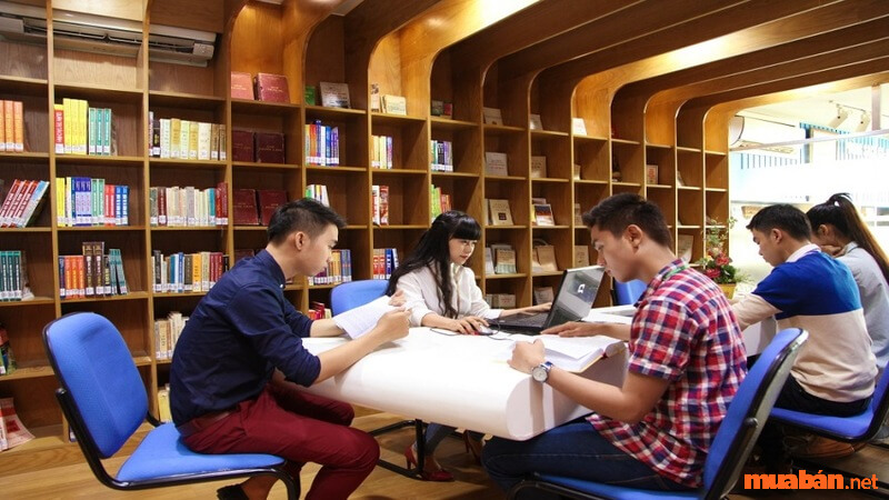 Đại học Văn Hiến được trang bị cơ sở vật chất hiện đại