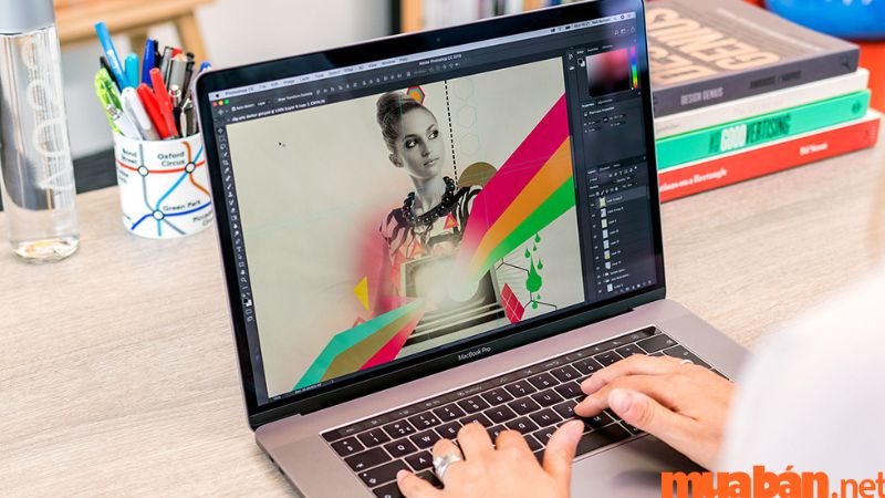 Sinh viên nên mua laptop nào? MacBook Pro 2020 với màn hình hiển thị sắc nét