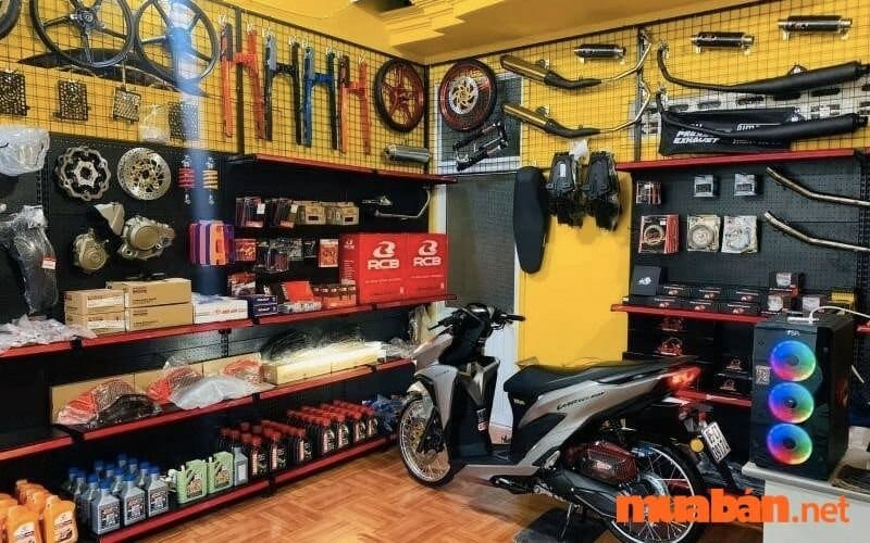 cửa hàng phụ tùng xe máy