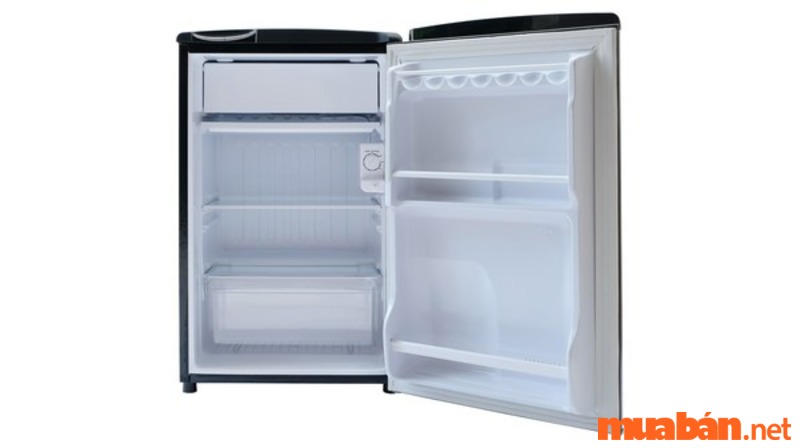 Tủ lạnh giá rẻ dưới 3 triệu Aqua 90L AQR-D99FA(BS)