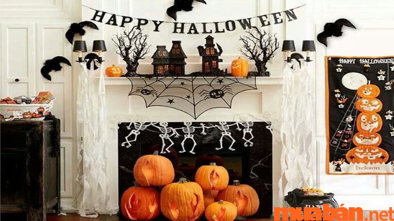 Không gian táo bạo và ma quái của Halloween sẽ không còn là một thế giới xa lạ nữa khi bạn tự tay thực hiện trang trí Halloween tại nhà. Với những ý tưởng trang trí độc đáo và sáng tạo, ngôi nhà của bạn sẽ trở nên rực rỡ và rợn ngợp trong dịp lễ hội đặc biệt này.