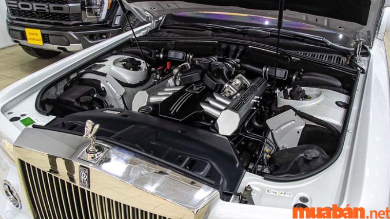 Động cơ Rolls Royce Phantom VII cực ấn tượng -  phamtom là xe gì?