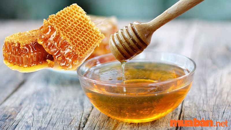 cách trị thâm đầu gối đơn giản với mật ong