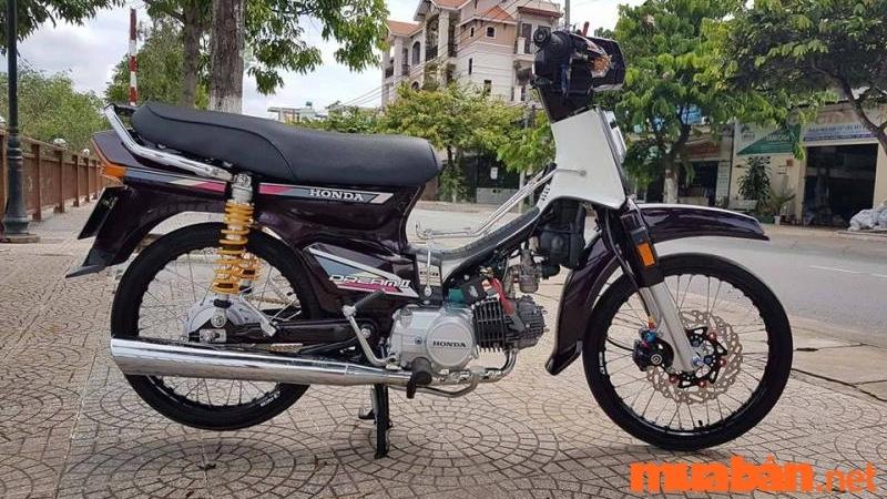 Honda Super Dream Việt độ kiểng của dân chơi Sài Gòn