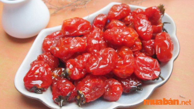 Với cách làm mứt cà chua không sử dụng vôi vẫn cho ra được thành phẩm đúng chuẩn hương vị và bắt mắt