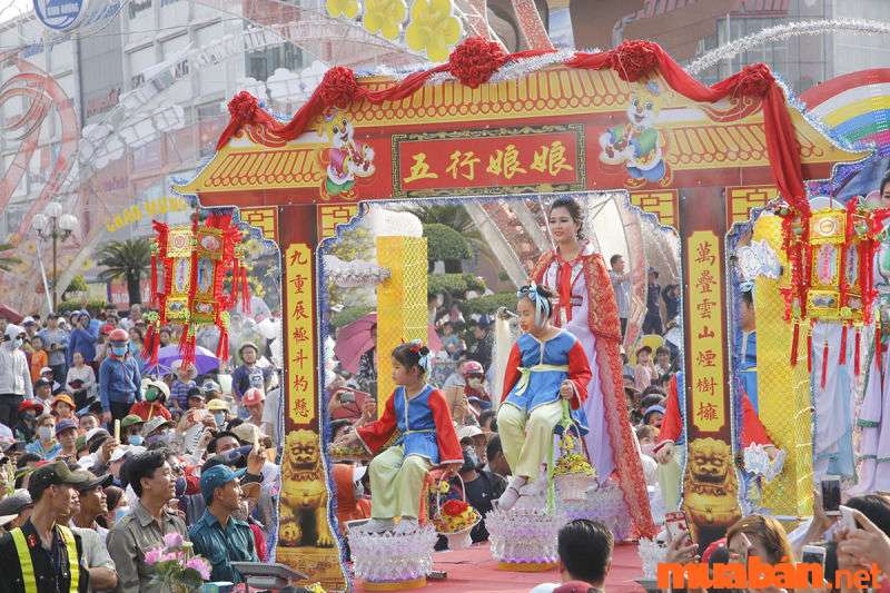 Lễ hội chùa bà Thiên Hậu