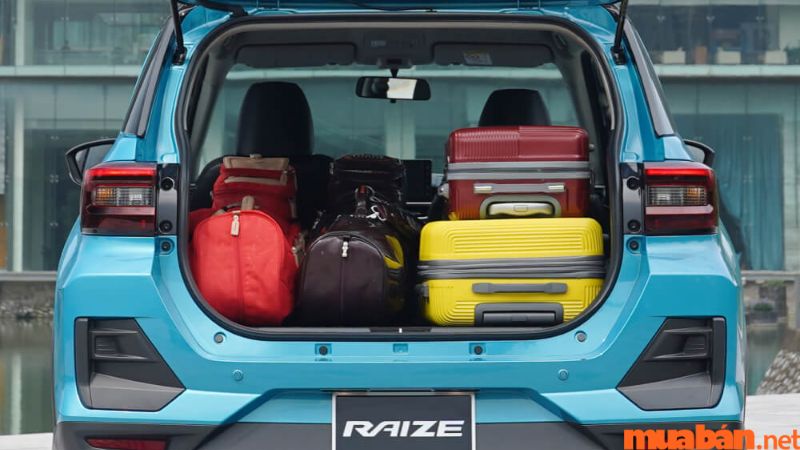 So sánh Toyota Raize và Kia Sonet về mặt nội thất