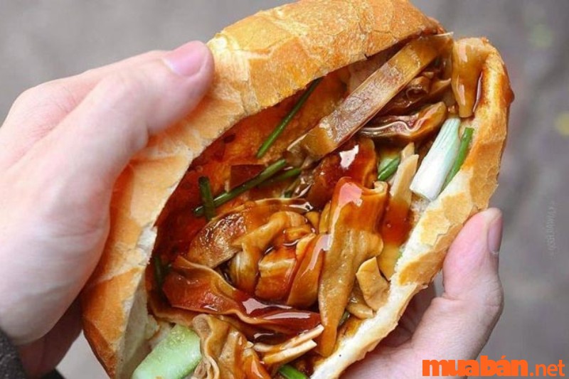 Bánh mì phá lấu  