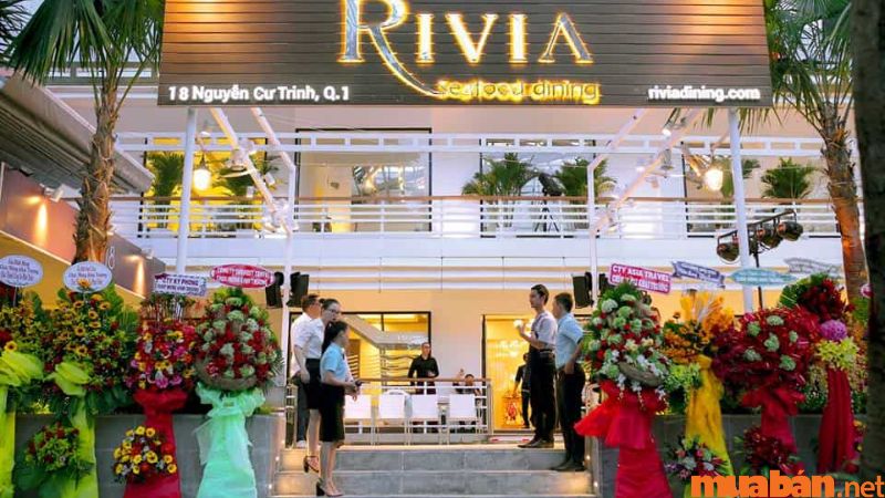 Ẩm thực Hải sản RIVIA là một trong những quán ăn ngon quận 1 cực sang trọng