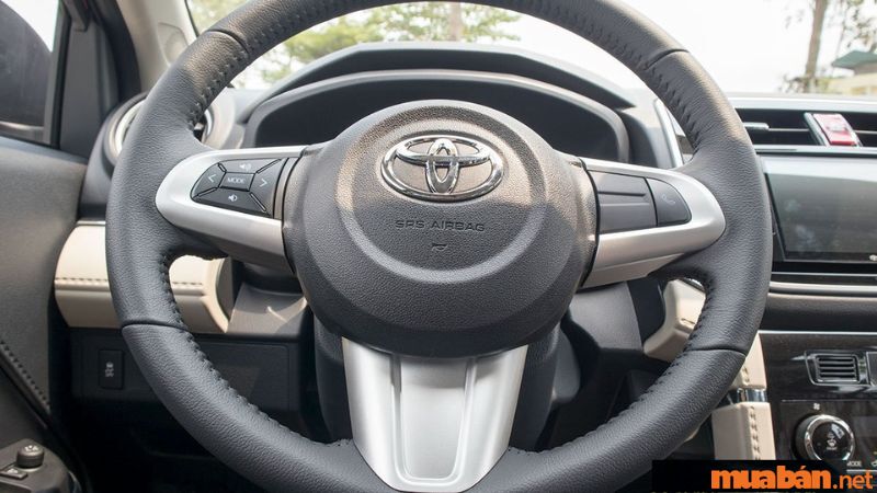 Đánh giá xe Toyota Rush 2020 - Vô-lăng