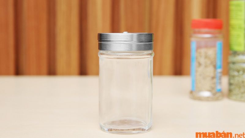 Cách bảo quản mứt sử dụng được lâu là đựng trong hủ nhựa, thủy tinh