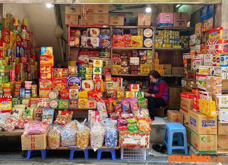 Tiệm tạp hóa là một dạng kinh doanh nhỏ rất phổ biến ở Việt Nam