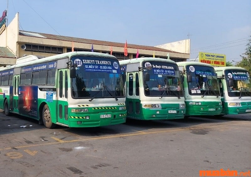 Xe bus cũng là một lựa chọn thú vị để bạn khám phá Đồng Nai.