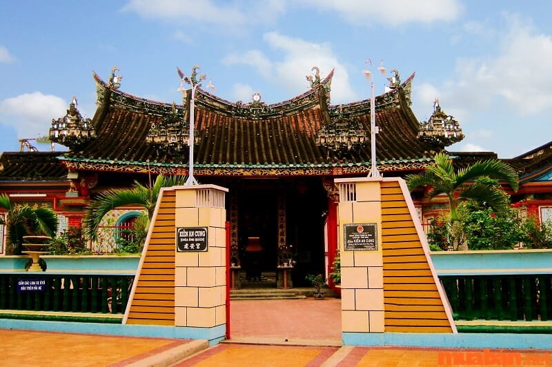 Kiến An Cung (Chùa ông Quách)