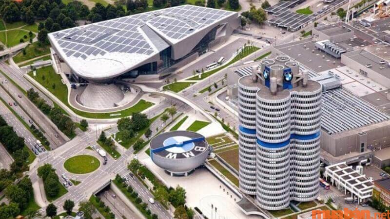 Tổng quan về hãng xe BMW nổi tiếng đến từ Đức.