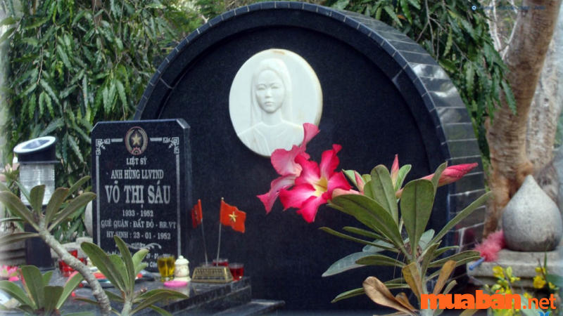 Nghĩa trang Hàng Dương - Thăm mộ chị Sáu