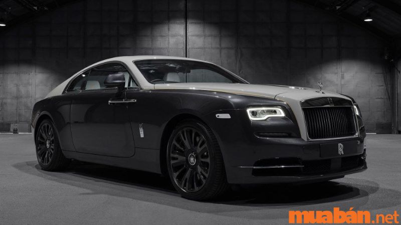 Rolls Royce Wraith màu đen