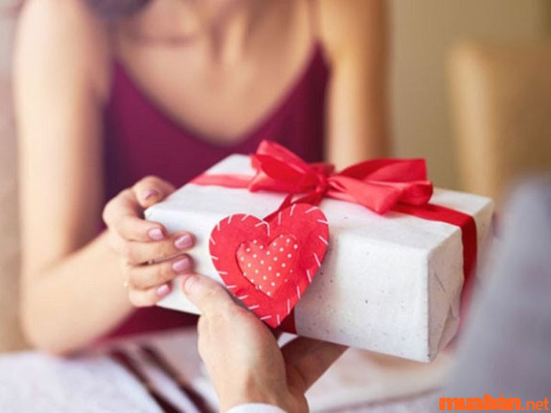Top 25 món quà sinh nhật cho bạn gái giúp bạn ghi điểm tuyệt đối