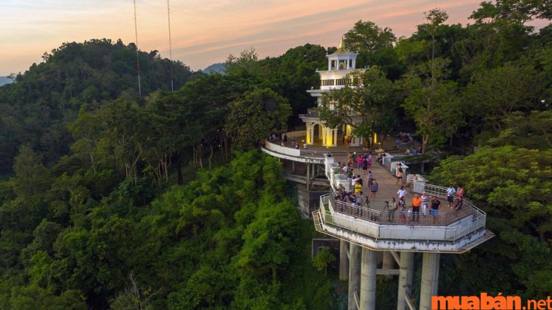 Đài Ngắm Cảnh Khao Rang - Phuket