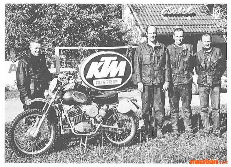 KTM bắt đầu sản xuất xe máy vào năm 1955
