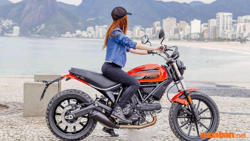 Dòng xe moto cho nữ Ducati Scrambler là dòng xe với thiết kế chuyên biệt dành cho những tín đồ đam mê xe với phong cách vintage và off-road.