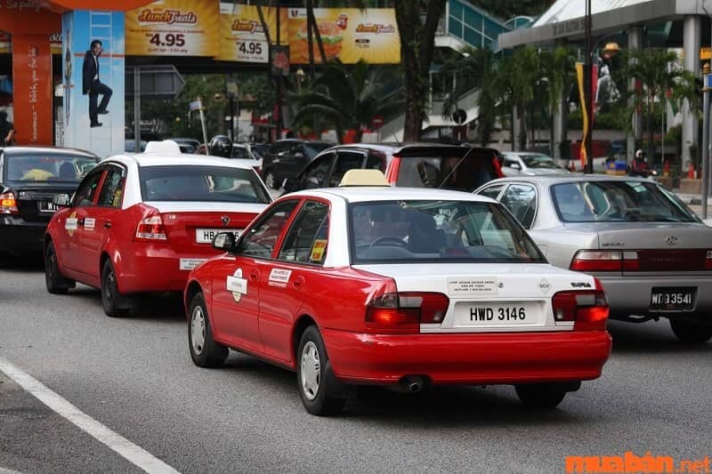 Taxi là một trong những phương tiện di chuyển khá phổ biến ở Malaysia