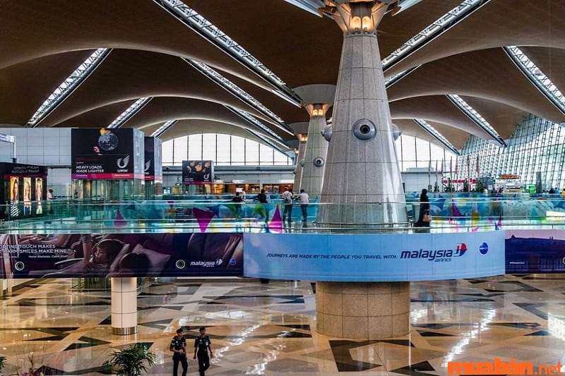 Có nhiều hãng hàng không có chuyến bay thẳng đến sân bay quốc tế Kuala Lumpur