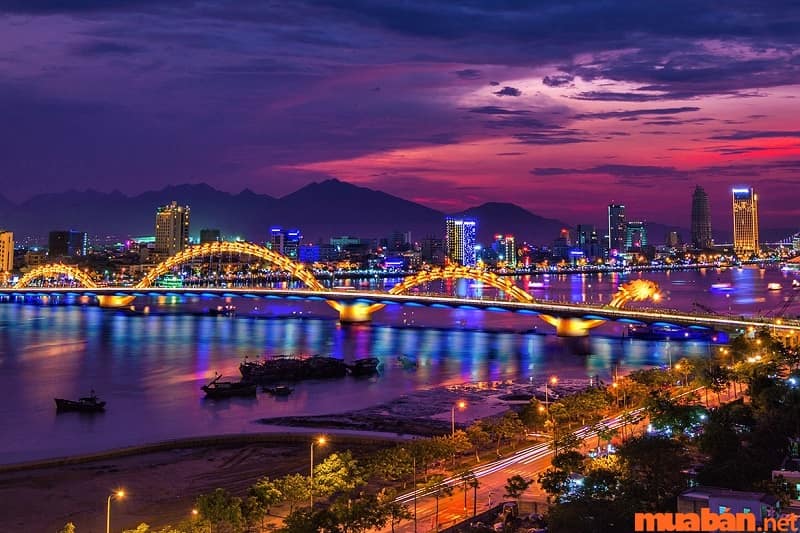 Đà Nẵng là một trong 5 thành phố trực thuộc Trung Ương của Việt Nam.