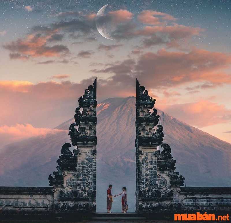 Thật là thiếu sót nếu trong kinh nghiệm du lịch Bali không có cổng trời Bali