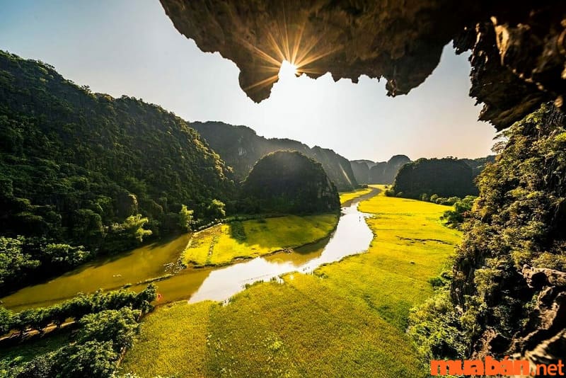 Những địa điểm đẹp nổi tiếng Ninh Bình