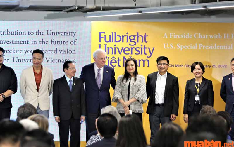 Đại học Fulbright có chương trình hỗ trợ tài chính cho sinh viên khó khăn, có hoàn cảnh đặc biệt.