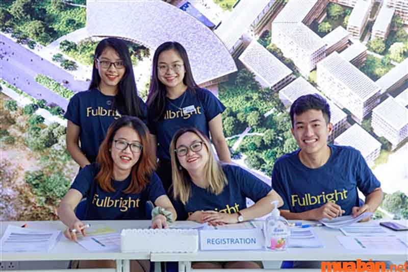 Các chương trình hỗ trợ học phí tại Fulbright không ràng buộc điều kiện hoàn trả