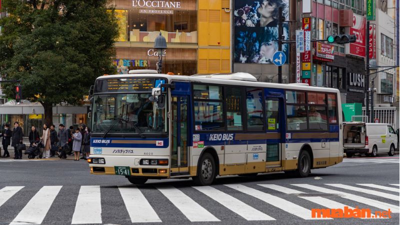Di chuyển bằng xe bus tại Nhật Bản