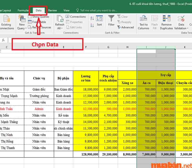 Chọn mục Data