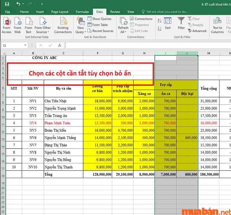 Nhấn chuột phải vào các cột đã chọn và chọn lại Format Cells.