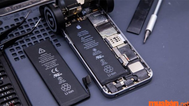 Chọn loại pin phù hợp cho model iPhone