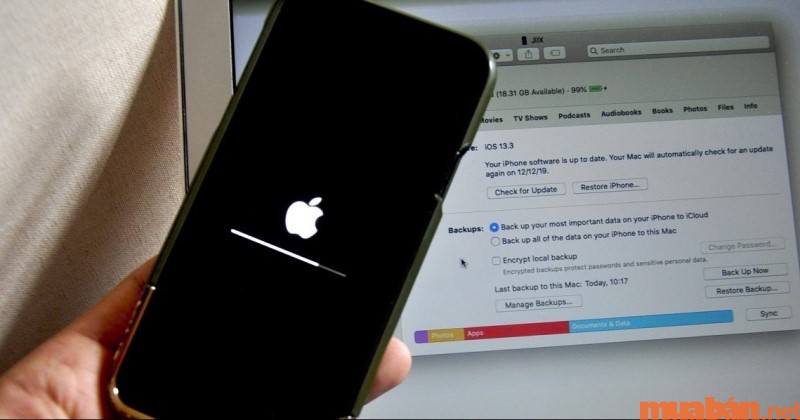 iPhone 11 Pro Max bị vỡ màn hình cần dùng Restore để cài đặt dữ liệu lại.